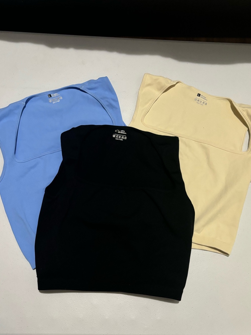 Tops Set - Picture 2 of 6